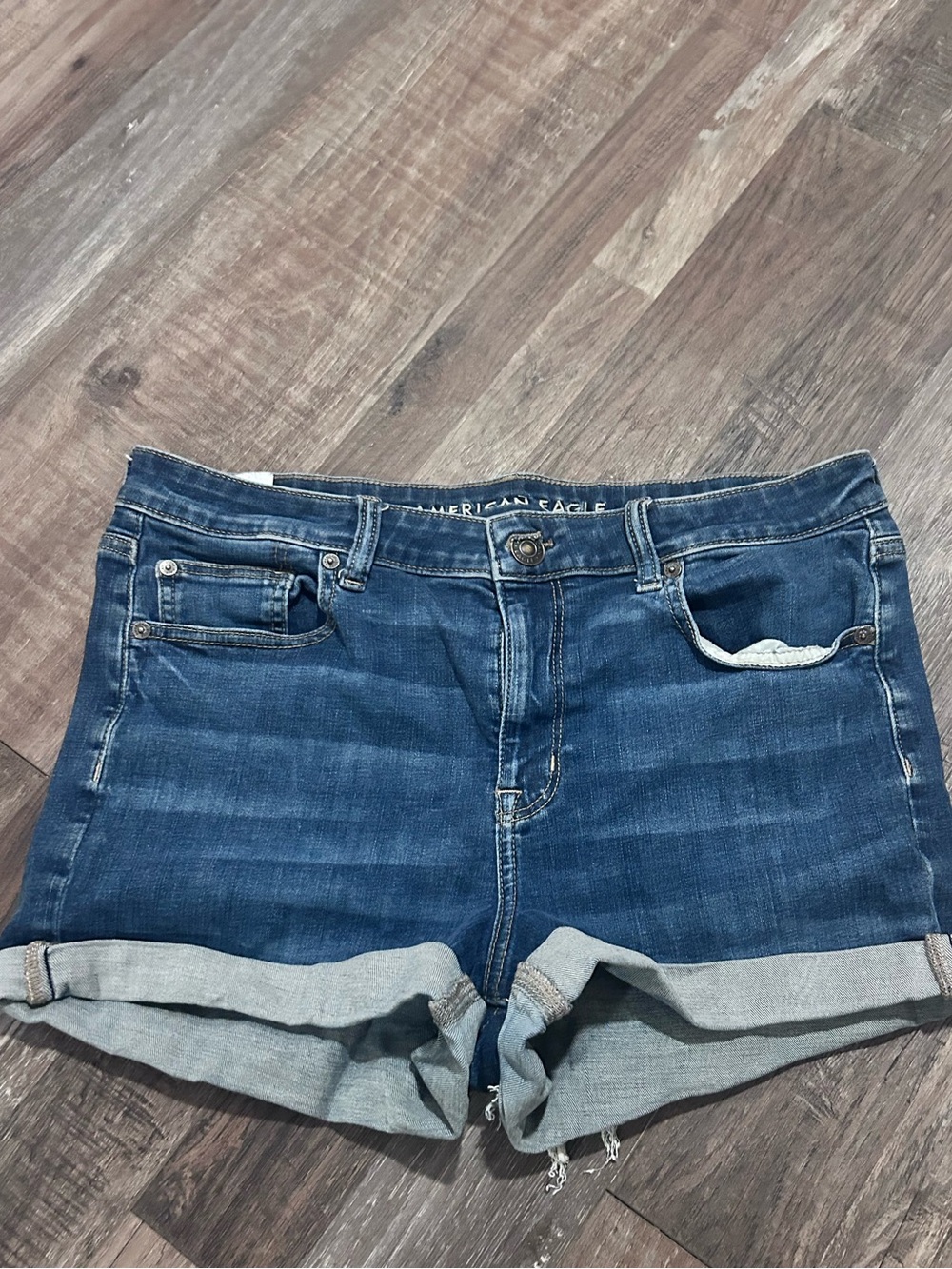 American Eagle Womens Blue Curvy Hi-Rise Shortie Cuffed Denim Shorts Size 16